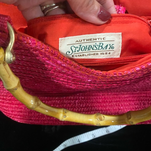 Real Vintage : Red wicker with Bamboo handles - Picture 4 of 6